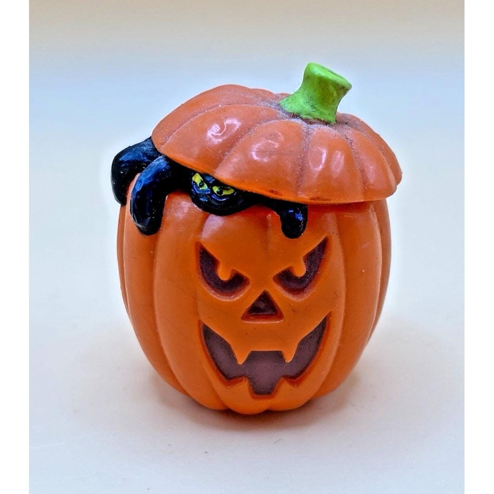 Vintage Hallmark Heartline Merry Miniatures Pumpkin w Spider Crawling